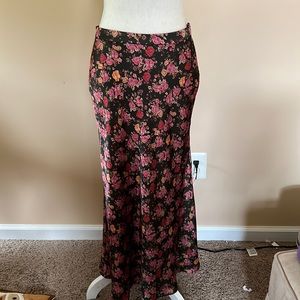 NWT Zara pink floral skirt